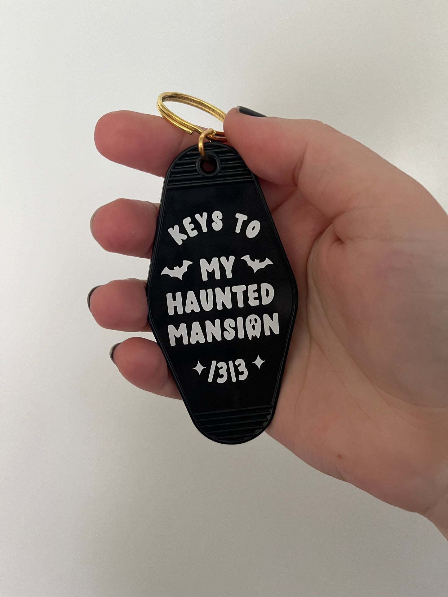 Keys to my haunted mansion motel keyring