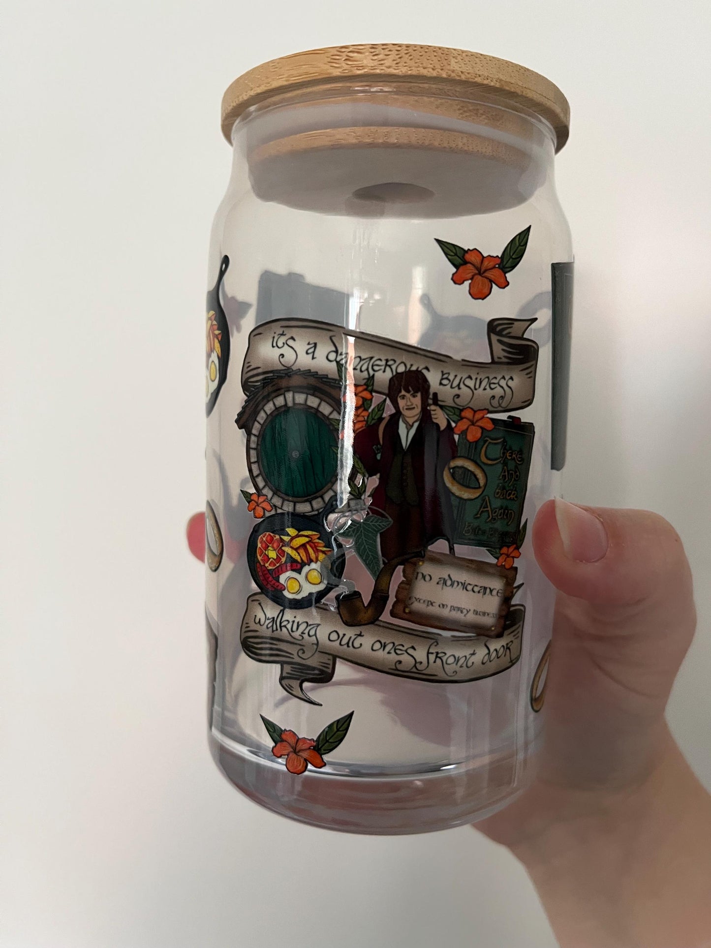 Hobbit lord of the rings themed glass cup 16oz tumbler for iced coffee fizzy drinks
