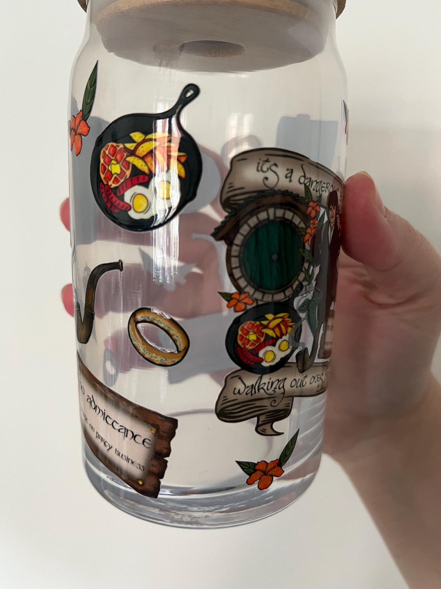 Hobbit lord of the rings themed glass cup 16oz tumbler for iced coffee fizzy drinks