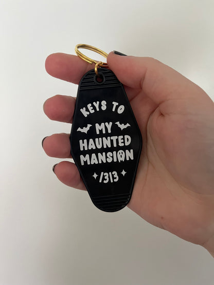 Keys to my haunted mansion motel keyring