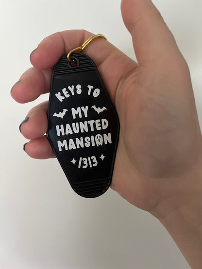 Keys to my haunted mansion motel keyring